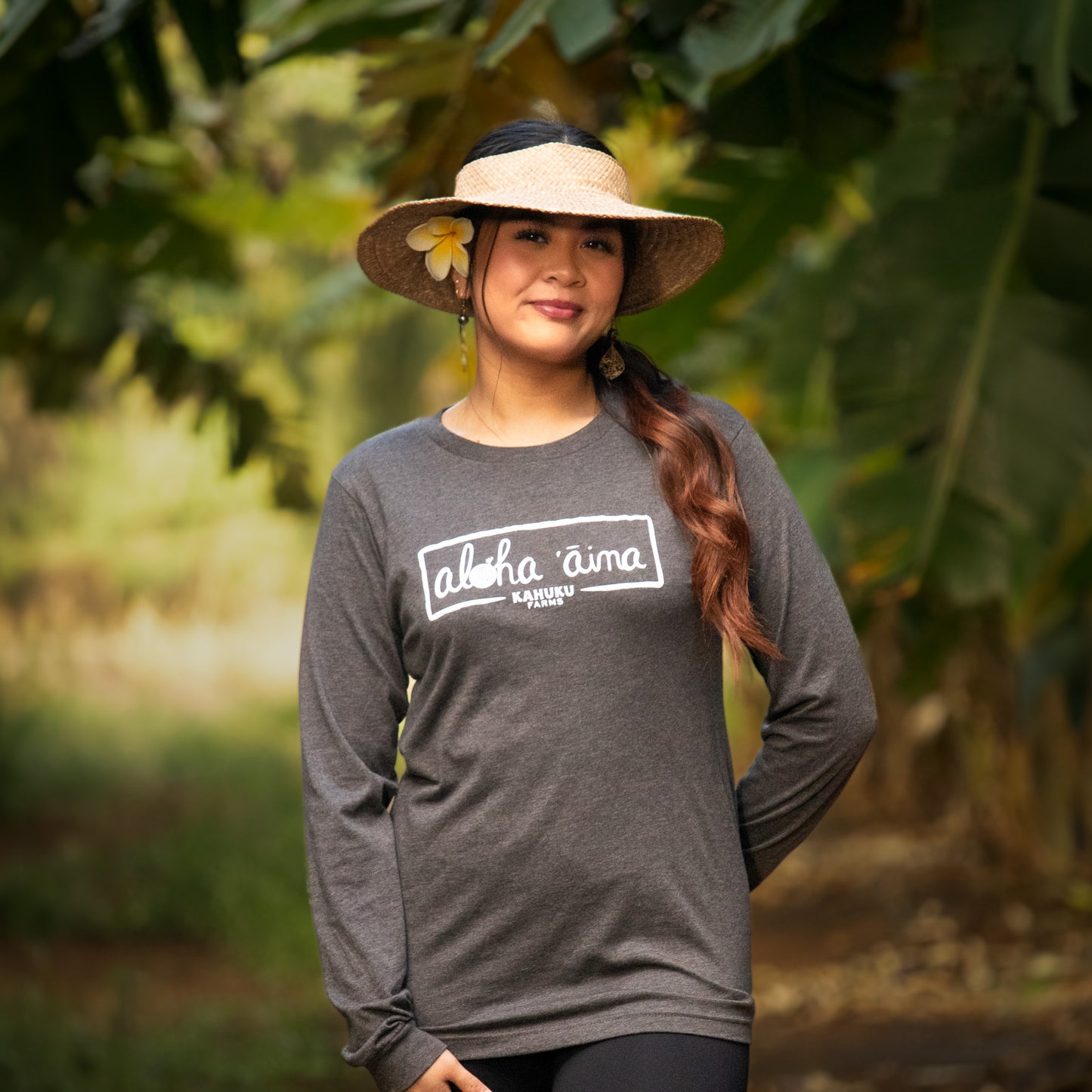 woman modeling charcoal grey kahuku farms long sleeve shirt
