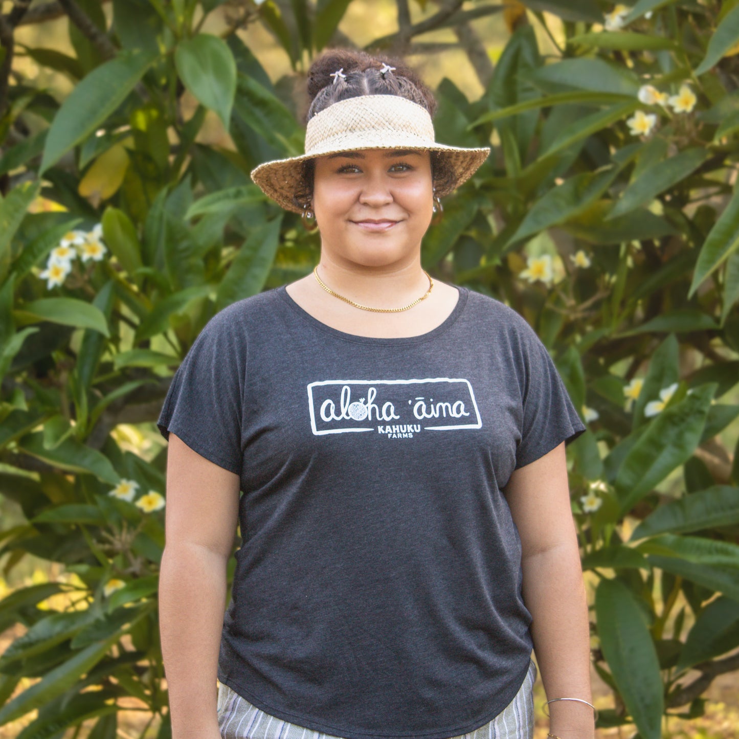 NEW Kahuku Farms Womens Tee